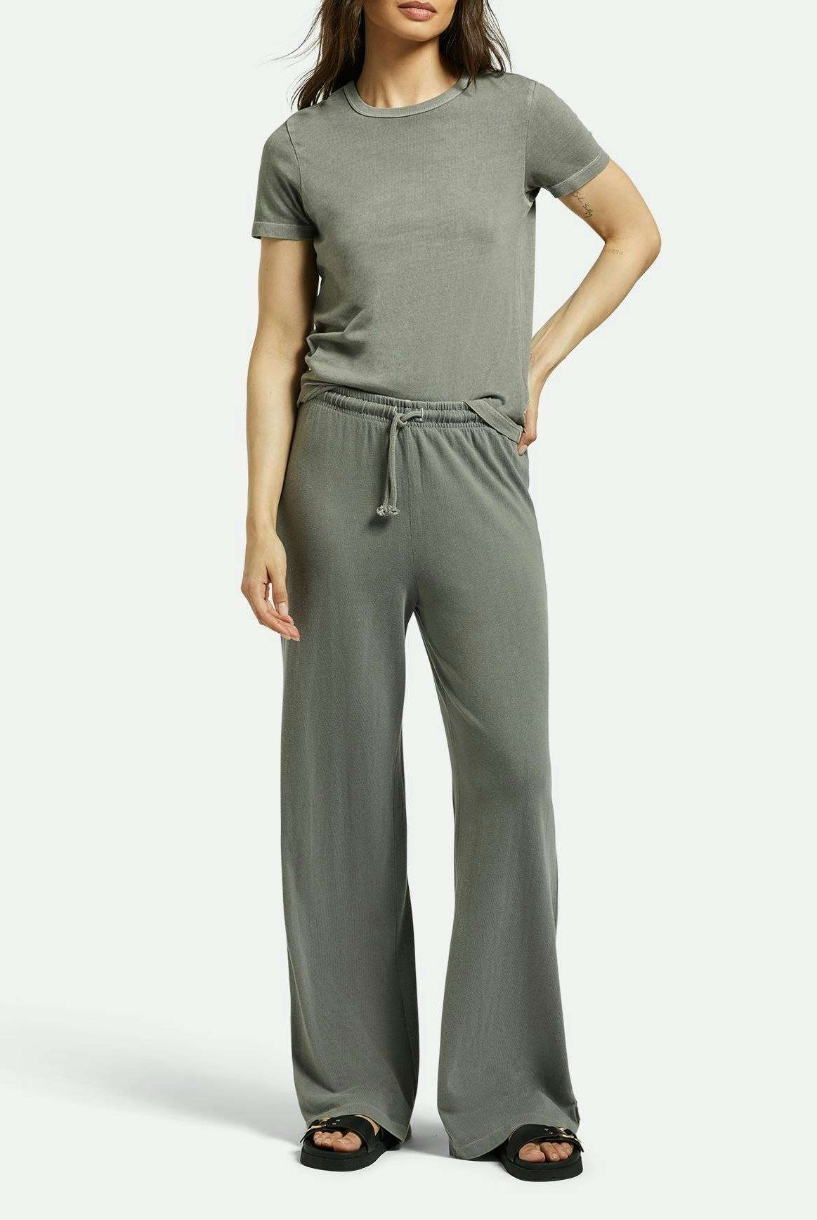 Brixton Women's Carefree Organic Garment Dye Lounge Pant - Washed Black | Front fit