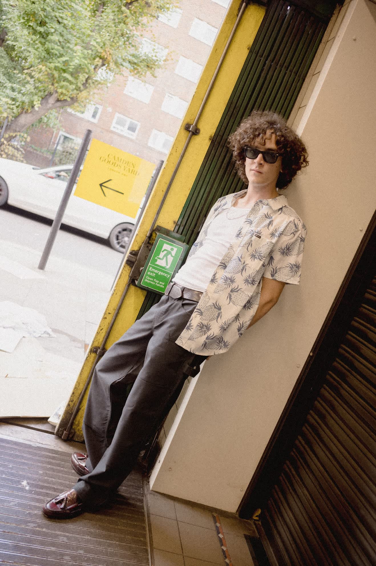 Men's Charter Print Shirt in the color Off White Pineapple - Men's Lifestyle 2.0
