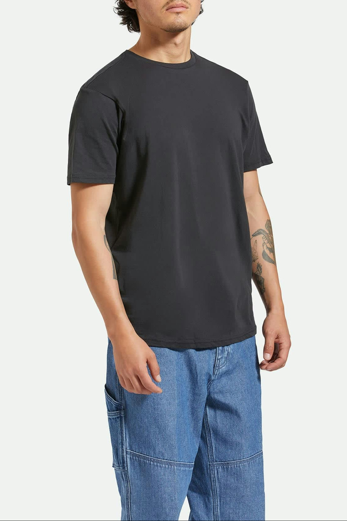 Unisex Vintage Reserve S/S Pocket T-Shirt in the color Black Sol Wash - Men's Front View