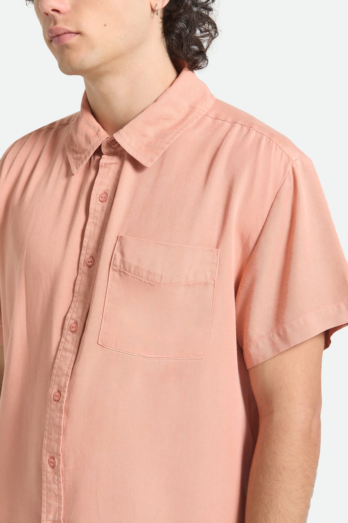 Men's Cooling Comfort Short Sleeve Shirt in the color Silver Pink - Additional Fit image