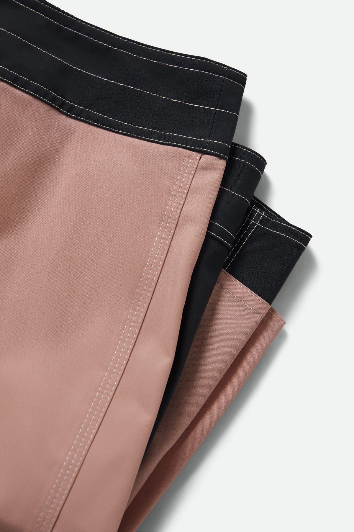 Men's Classic Trunk 17" in the color Black/Silver Pink - Additional Laydown image
