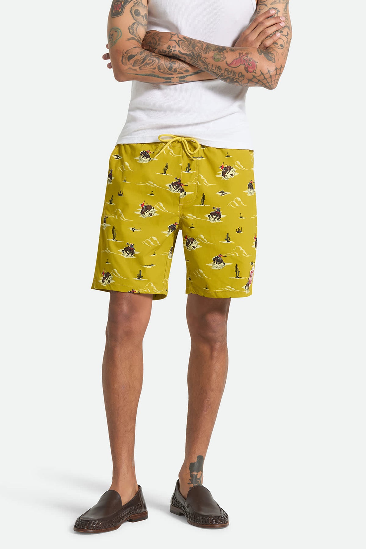 Men's Everyday Stretch Hybrid Short 7" in the color Texas Gold Lone Star - Men's Front View