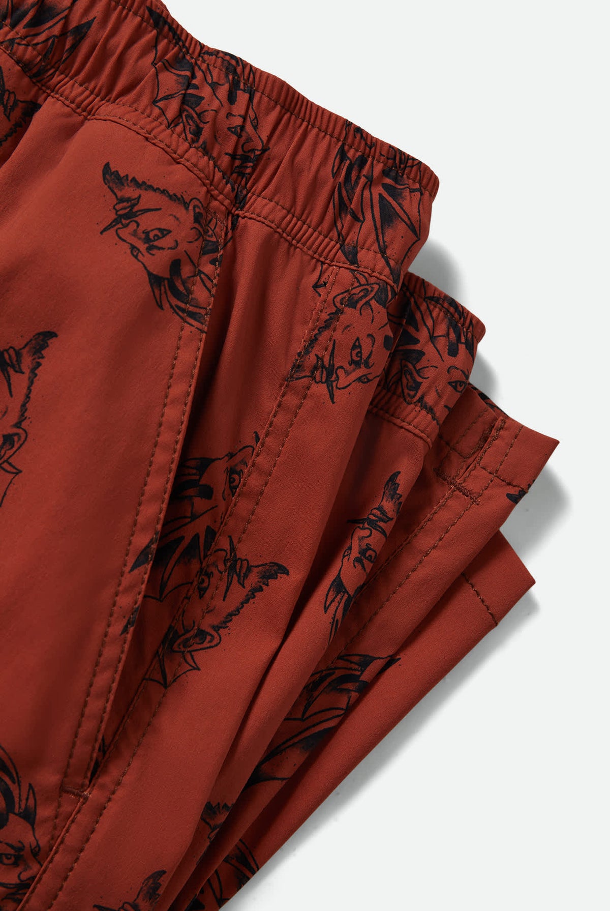 Men's Everyday Stretch Hybrid Short 7" in the color Amber Terrain - Additional Laydown image