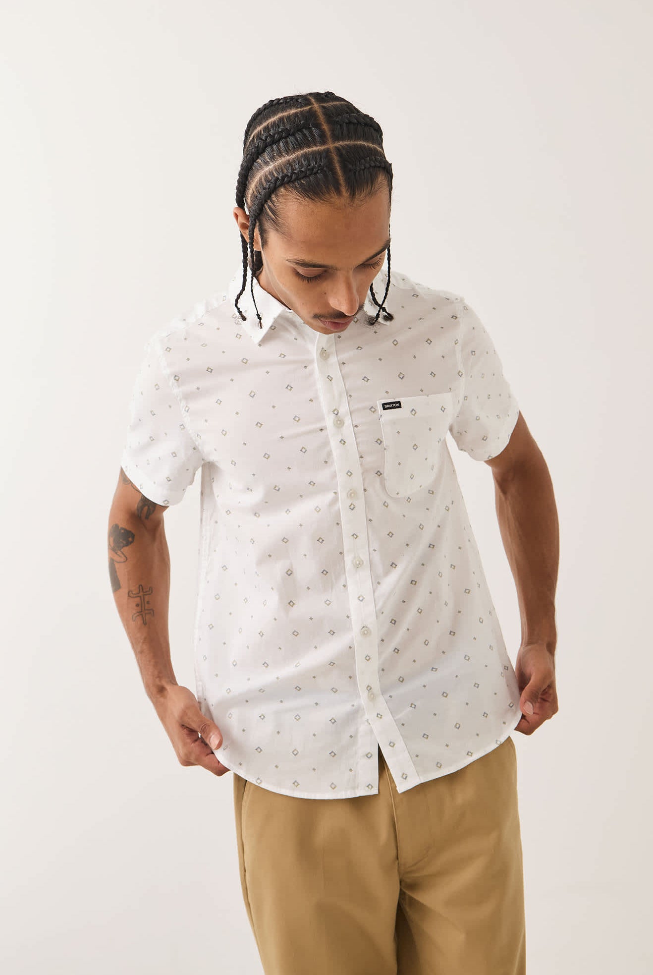 Men's Charter Print Shirt in the color White/Geo - Additional Fit image