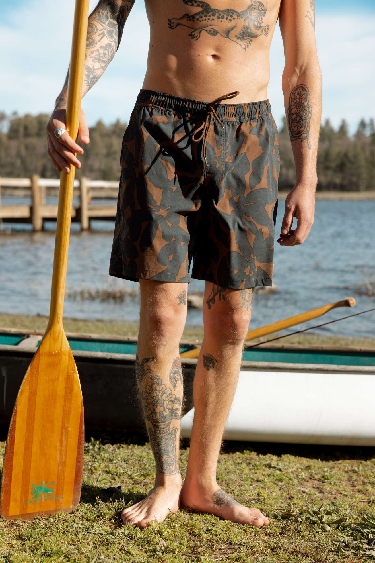Men's Everyday Stretch Hybrid Short 7" in the color Pinecone Brown Floral - Men's Lifestyle image