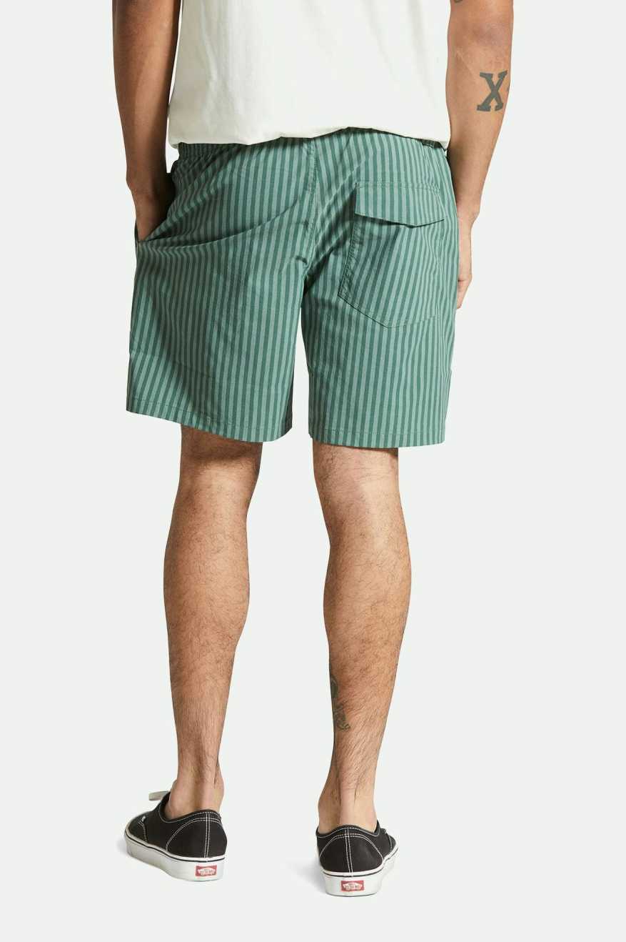 Men's Fit, Back View | Voyage Hybrid Short 7" - Trekking Green Herringbone