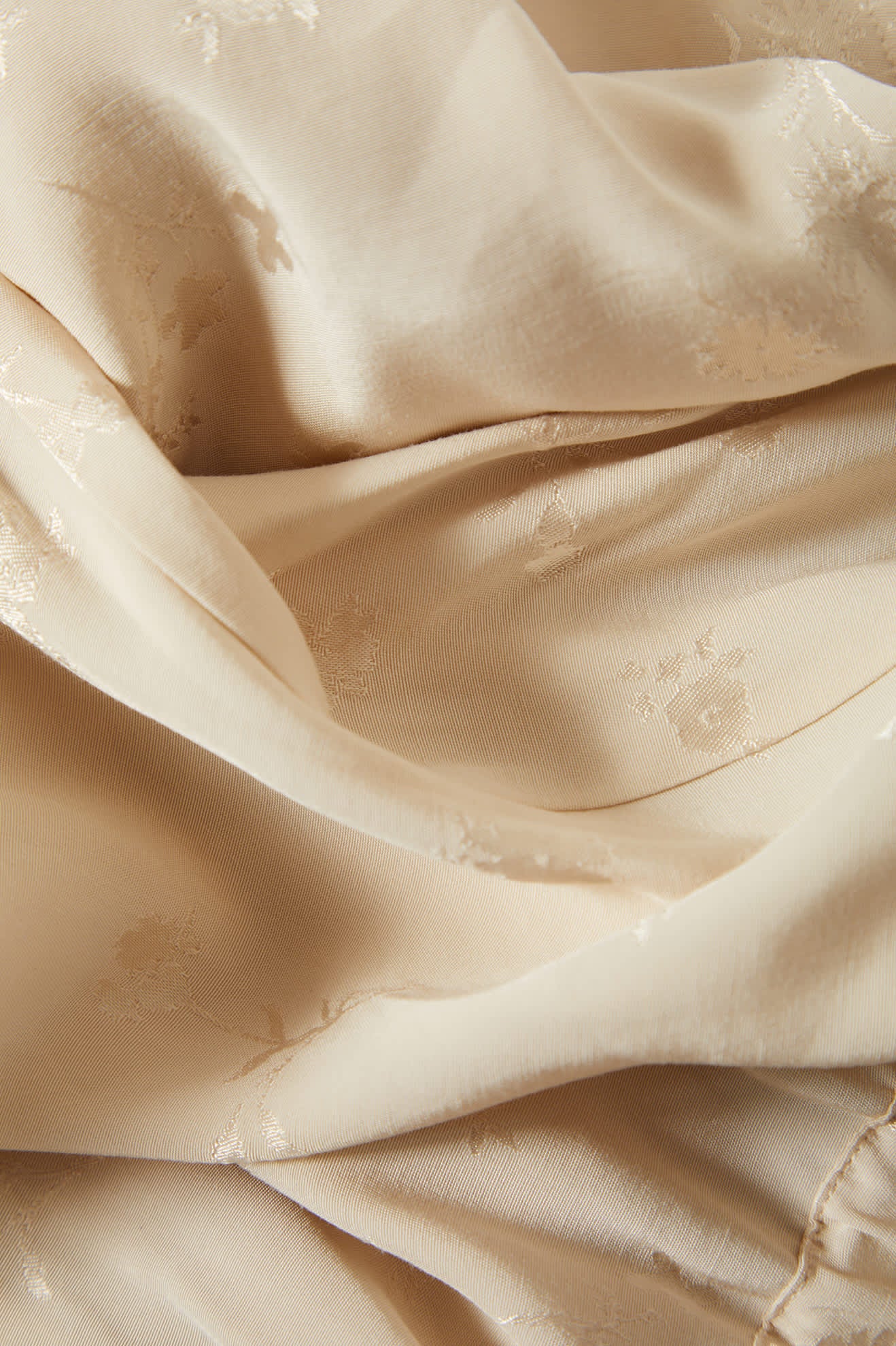 Women's Silky Jacquard Short in the color Whitecap Floral Jacquard - Additional Laydown image