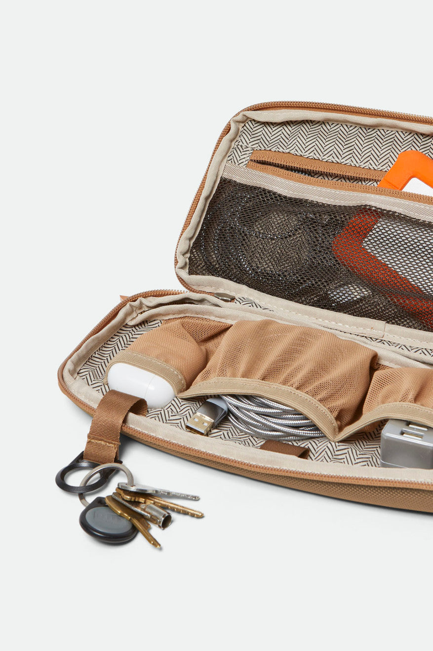 Brixton Unisex Commuter Tech Case - Golden Brown | Extra Shot
