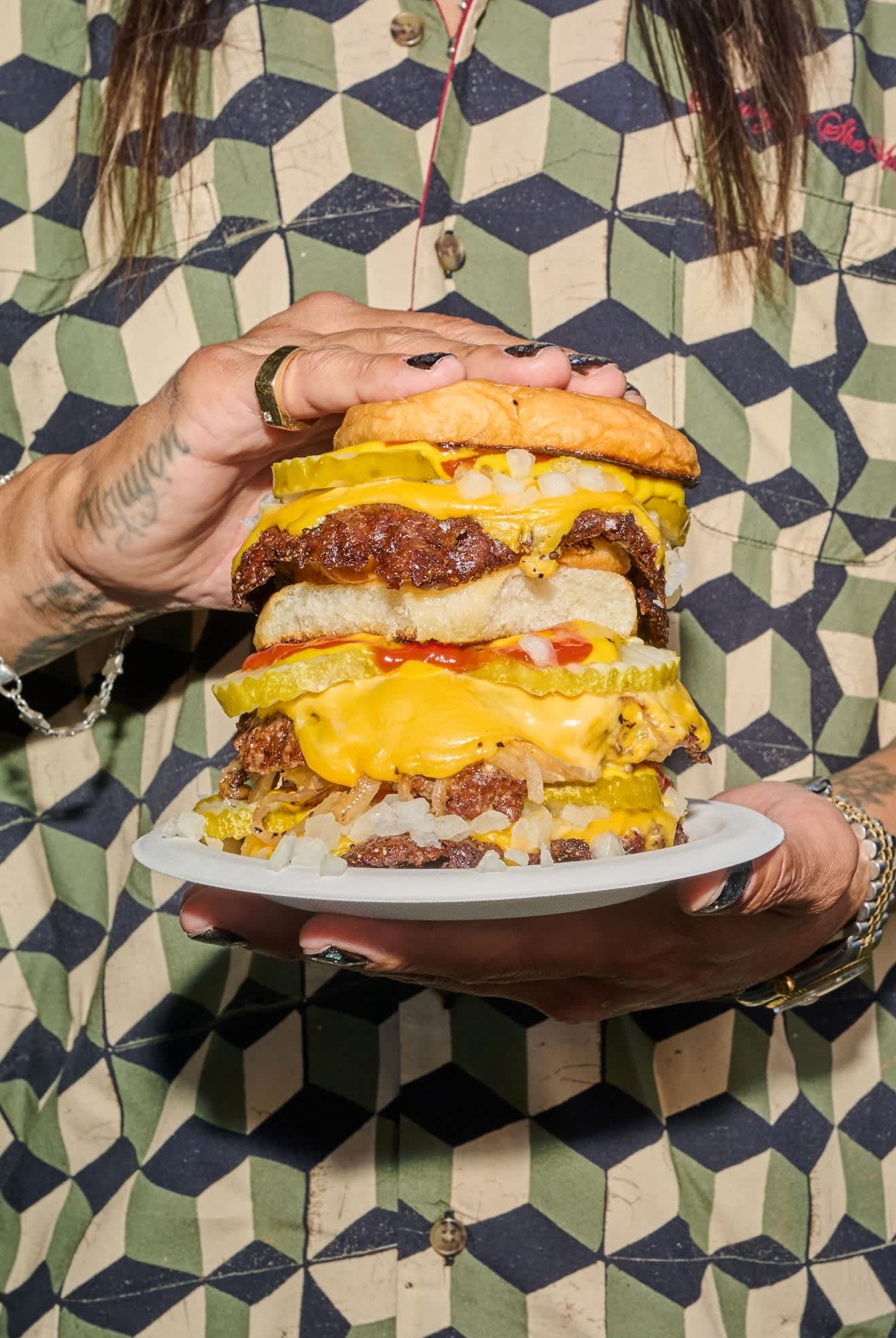 Men's Burger She Wrote Shirt in the color Black/Green Tile - Men's Lifestyle 4.0