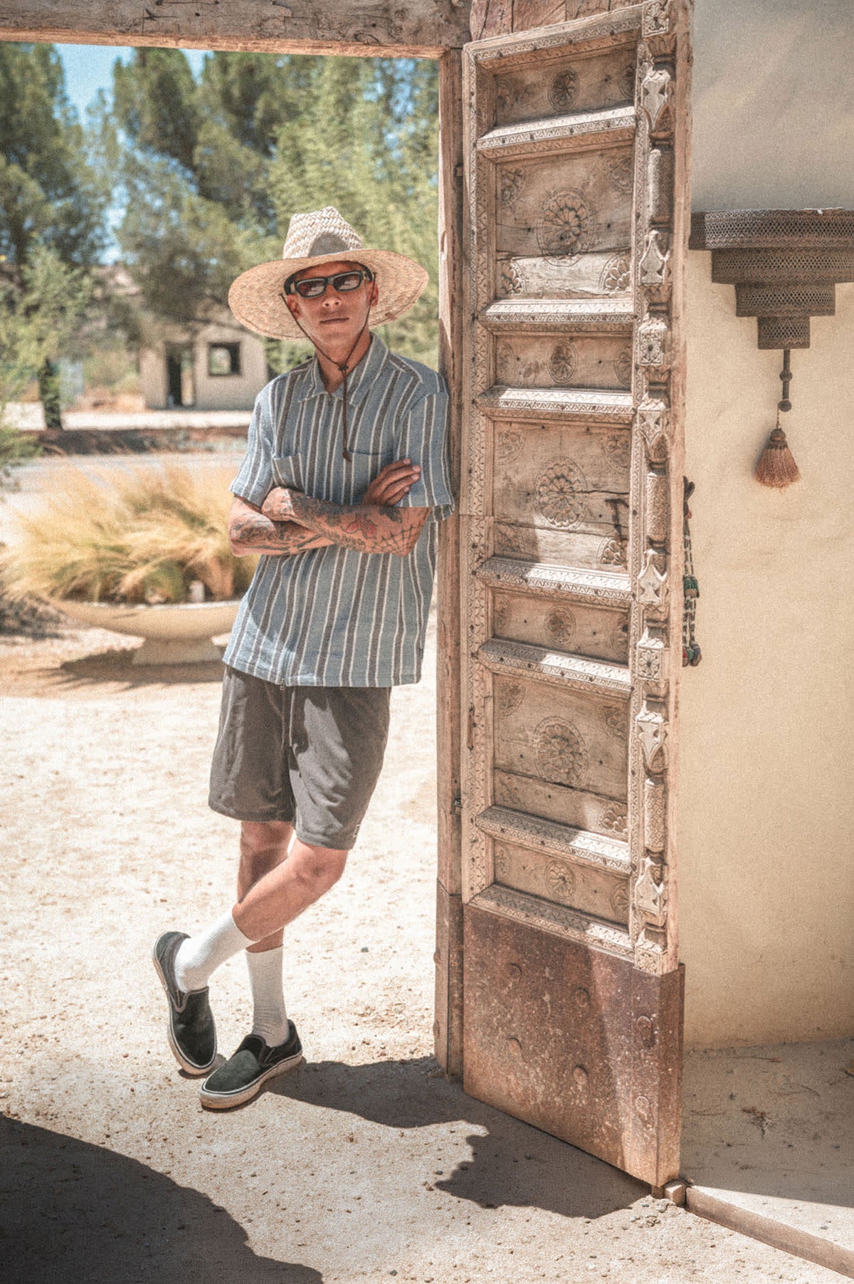 Men's The Dexter Textured Stripe Short Sleeve Shirt in the color Black/Dusty Blue - Men's Lifestyle 6.0