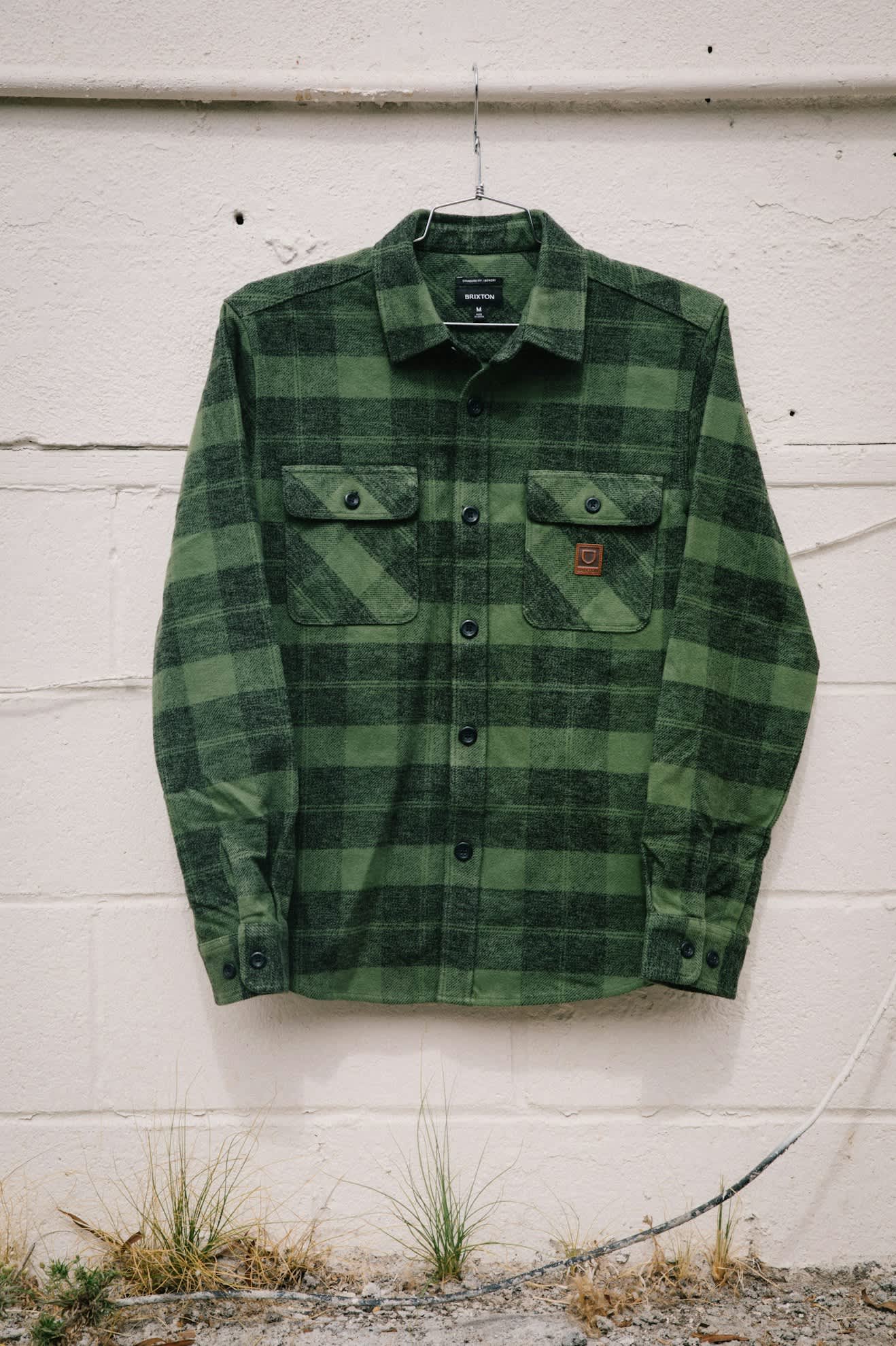 Men's Bowery Heavyweight L/S Flannel in the color Cypress Green/Black - Additional Laydown image