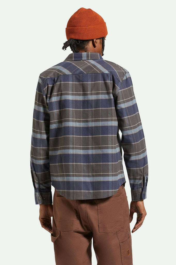 Men's Back Fit Image | Builders Bowery Stretch Water Resistant L/S Flannel - Washed Navy/Black/Coronet Blue