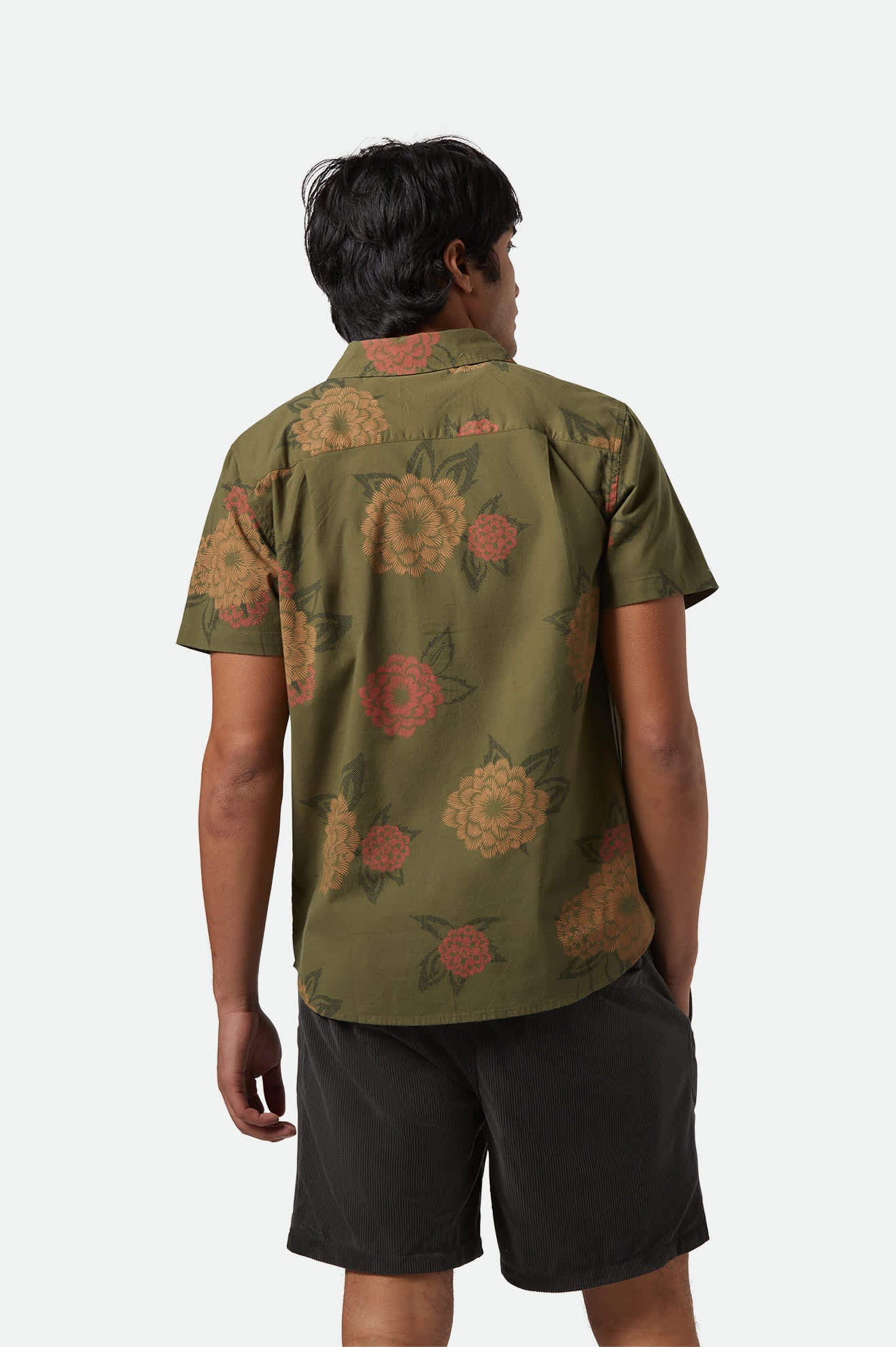 Men's Charter Print S/S Shirt in the color Ivy Green/Painterly Floral - Men's Back View
