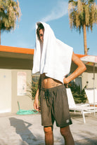 Men's Everyday Stretch Hybrid Short 5.5" in the color Washed Navy/Sunbaked Herringbone - Men's Lifestyle image