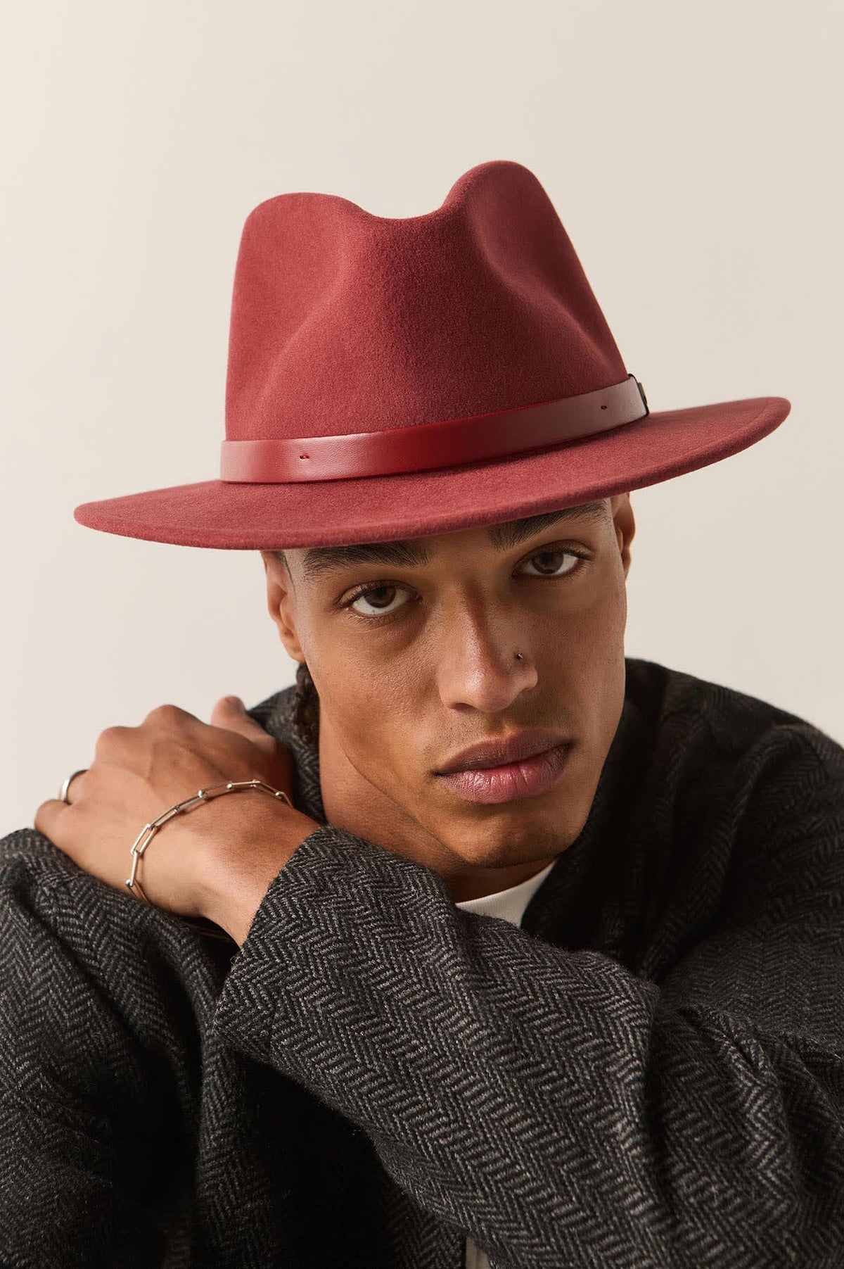 Unisex Messer Fedora in the color Dark Brick/Dark Brick - Additional Fit image