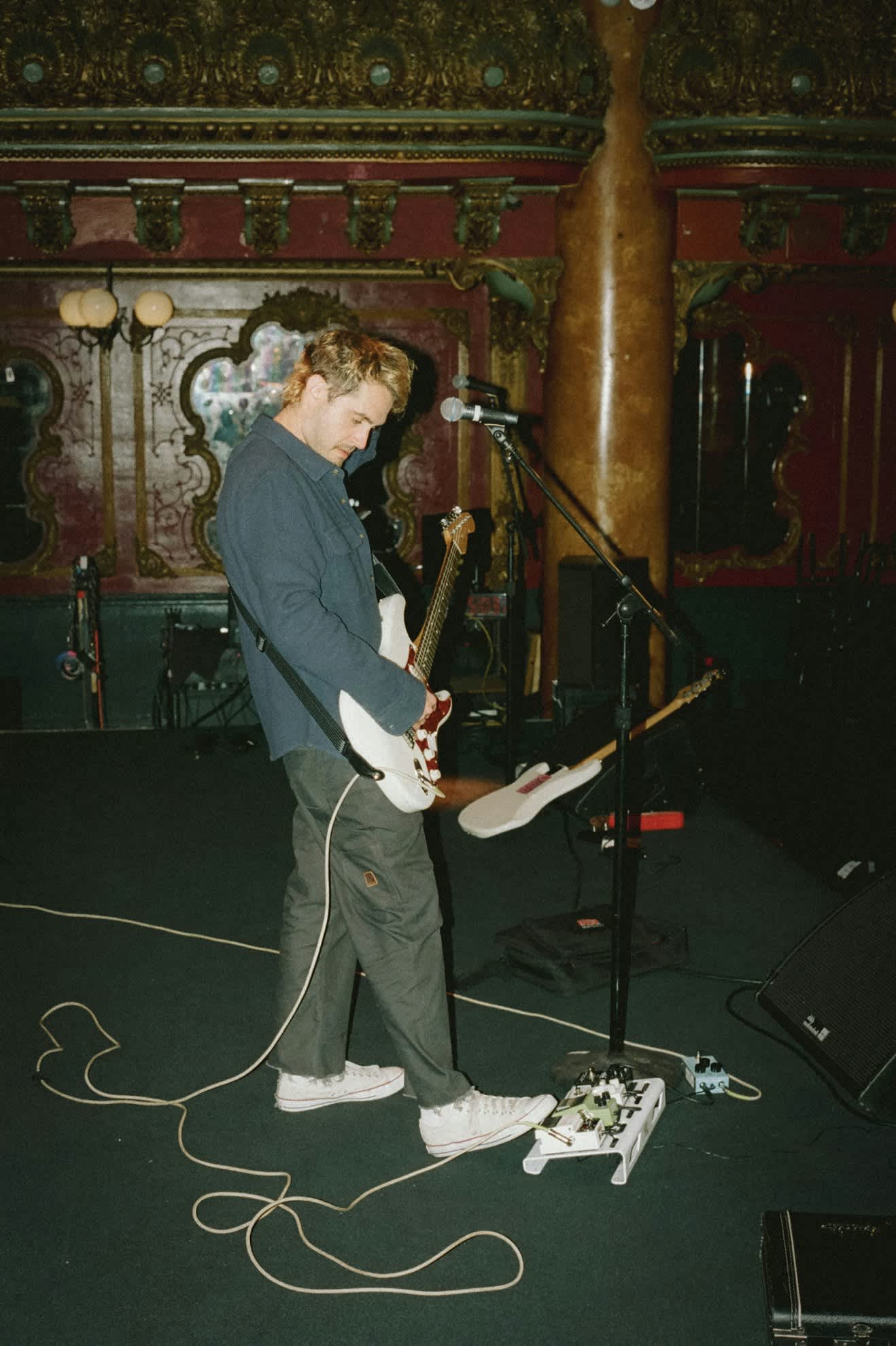 Men's Bowery Textured Loop Twill L/S Overshirt in the color Washed Navy - Additional Fit image