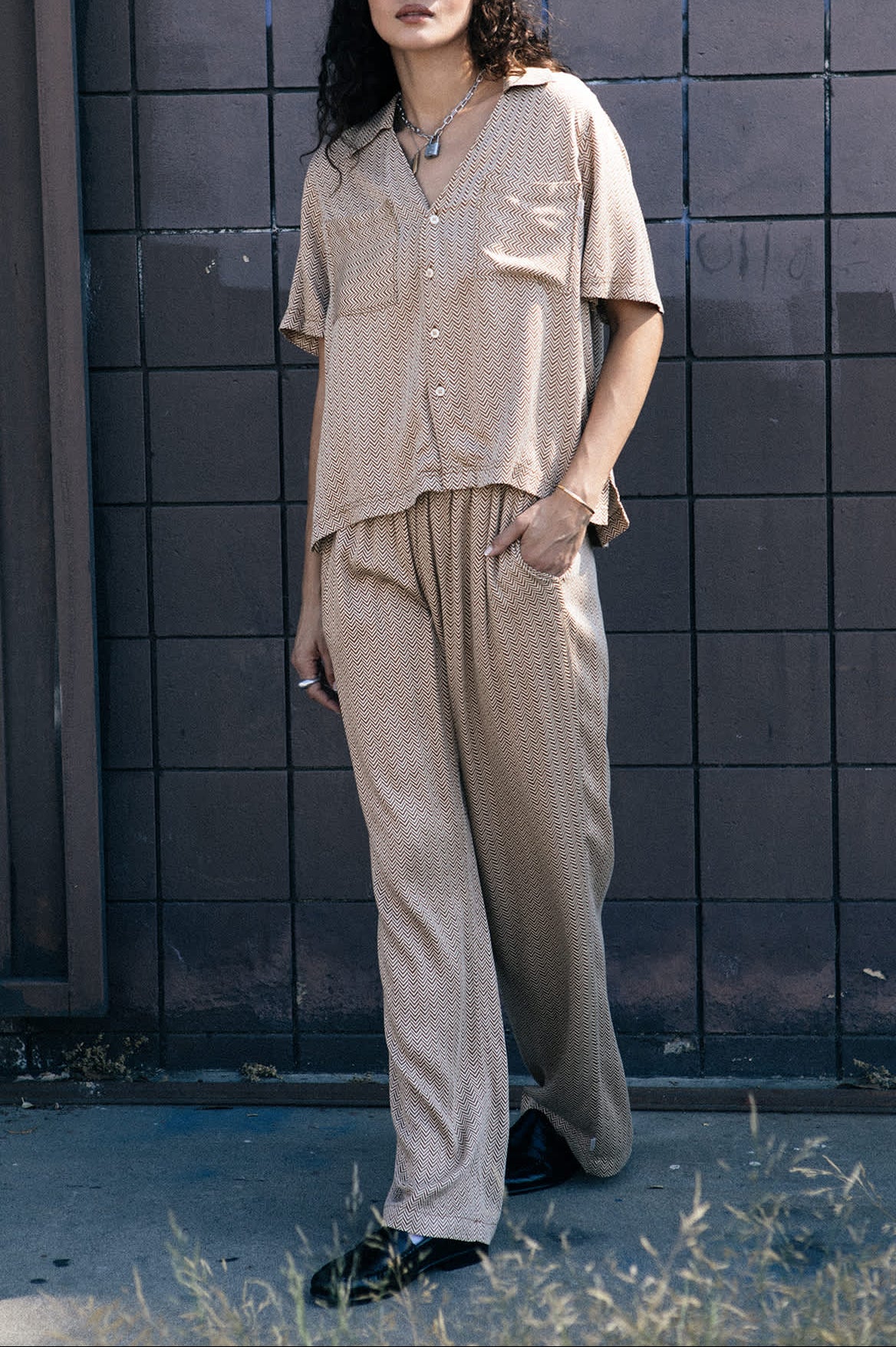 Women's Hudson Lounge Pant in the color Washed Copper/Whitecap - Men's Lifestyle image