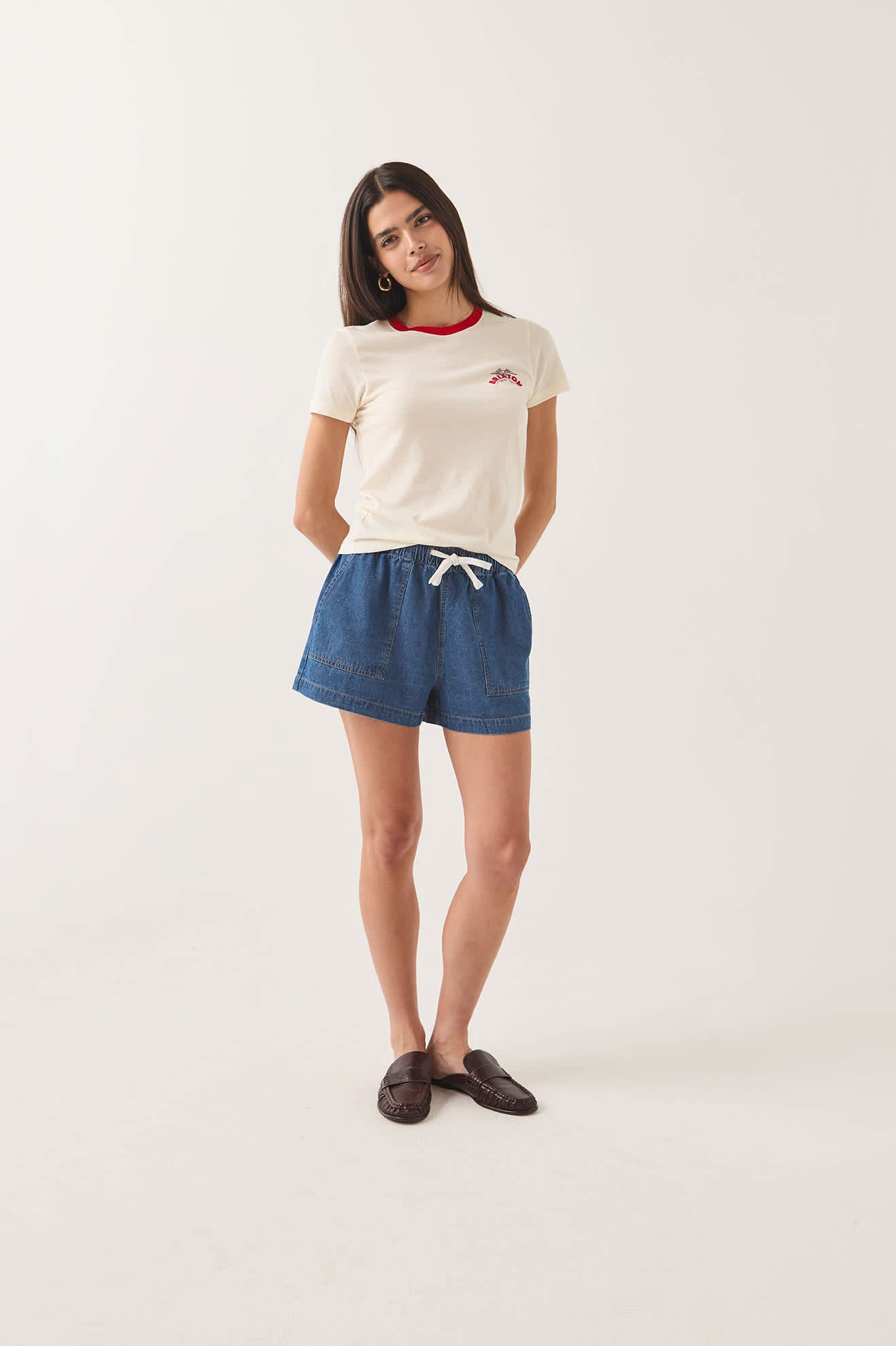 Women's Everyday Women's Short in the color Medium Chambray - Women's Front Fit Image