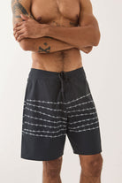 Men's Blitz Boardshort 19" in the color Black/Barb Wire - Additional Fit image