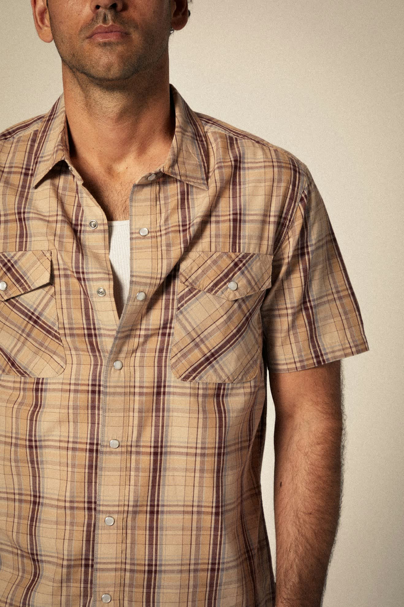 Men's Wayne Western S/S Shirt in the color Western Plaid - Additional Fit image