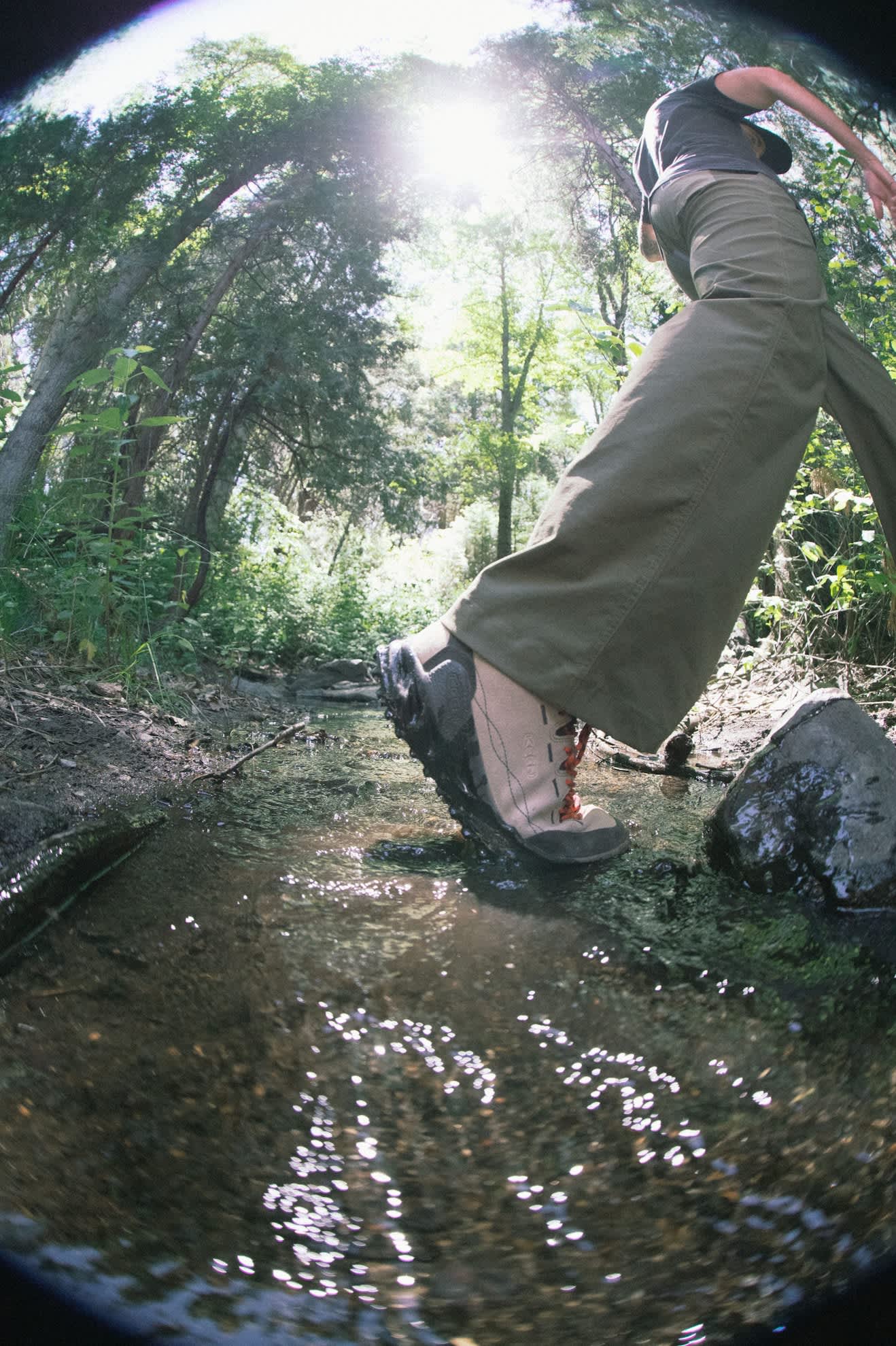Men's Journey Utility Pant in the color Dark Olive/Olive Surplus - Men's Lifestyle 2.0