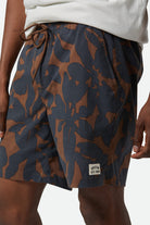Men's Everyday Stretch Hybrid Short 7" in the color Pinecone Brown Floral - Additional Fit image