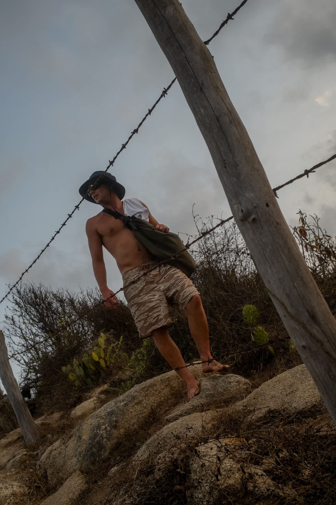 Men's Journey Active Short in the color Desert Tiger Camo - Men's Lifestyle 4.0