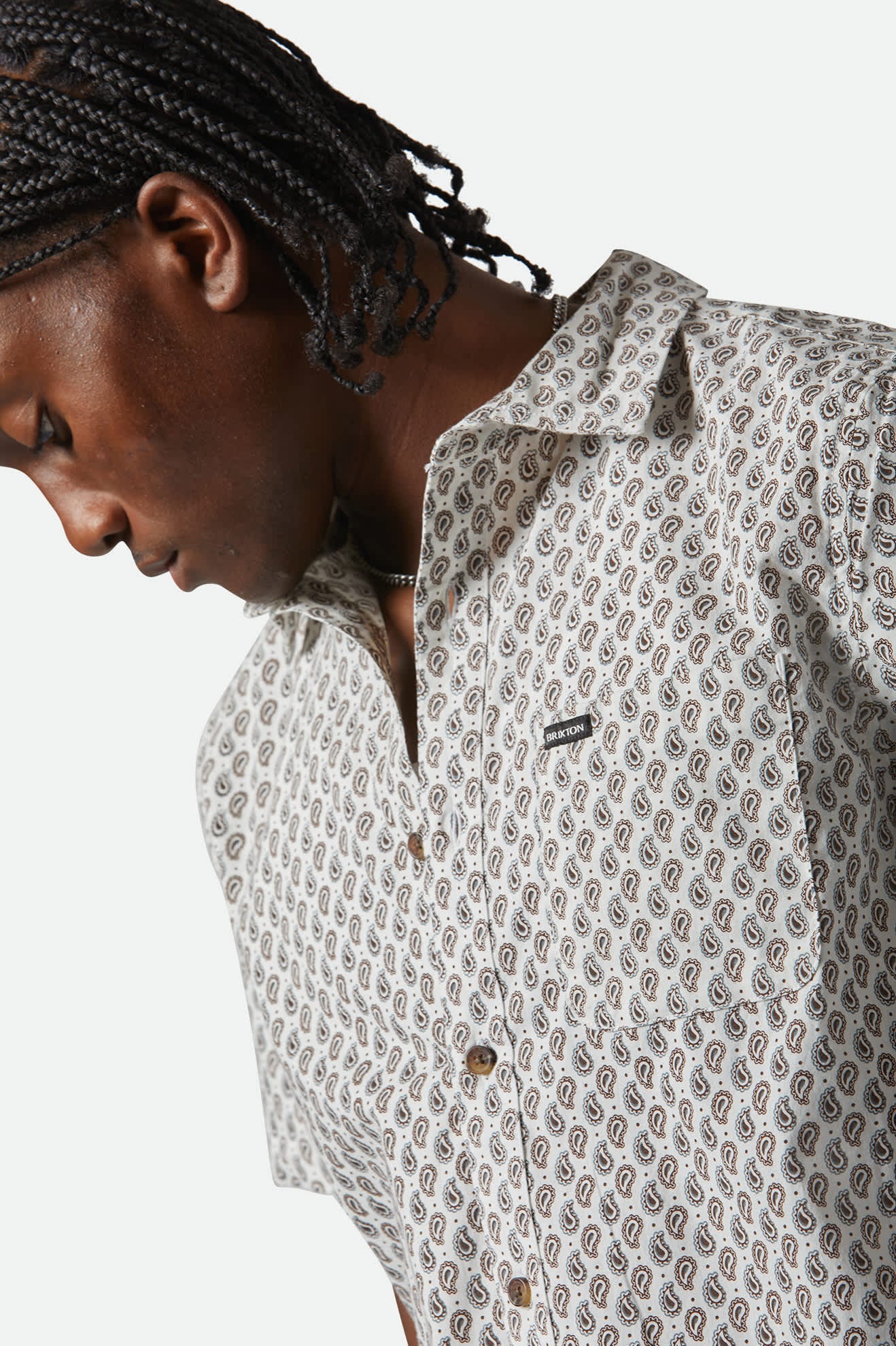 Men's Charter Print S/S Shirt in the color Off White/Paisley - Additional Fit View