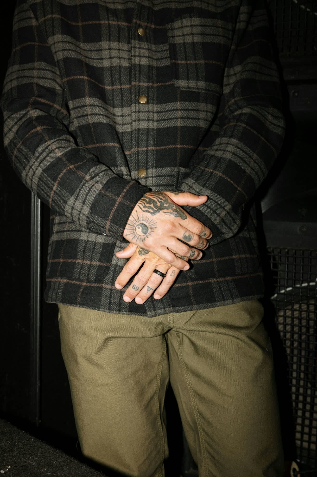 Men's Bowery L/S Flannel in the color Black/Charcoal - Men's Lifestyle image