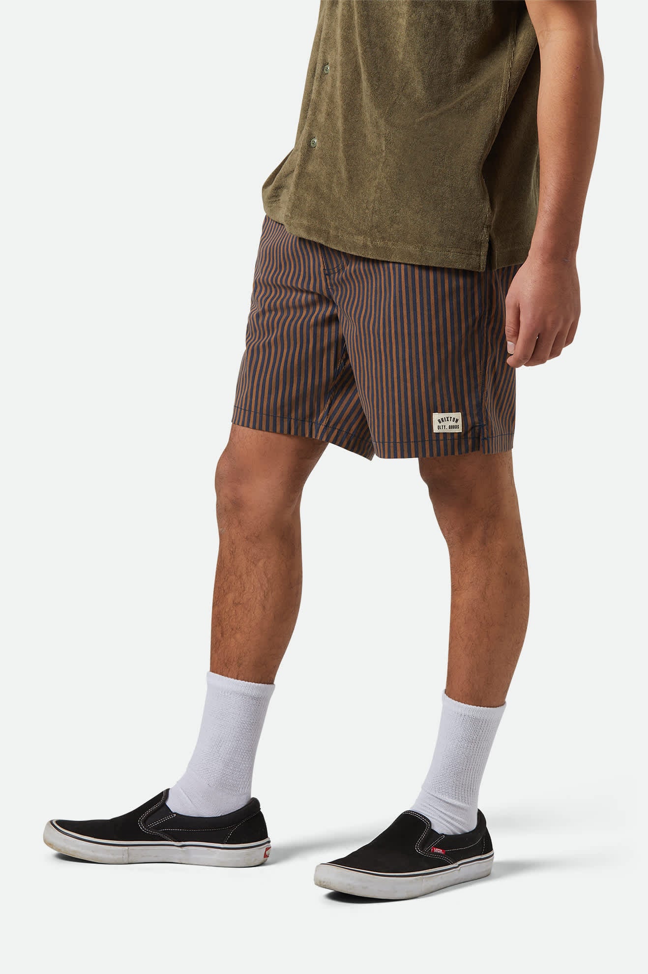 Men's Everyday Stretch Hybrid Short 7" in the color Washed Navy/Sunbaked Herringbone - Men's Side View